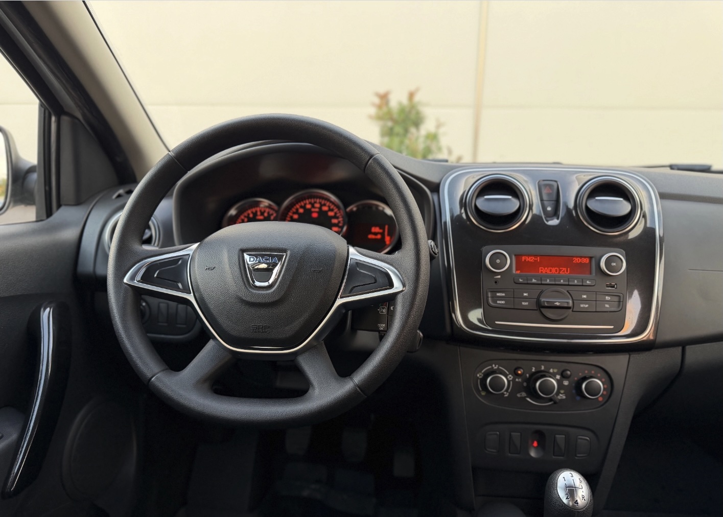 Dacia Logan 1.5 Blue dCi Laureate - Imagine 10