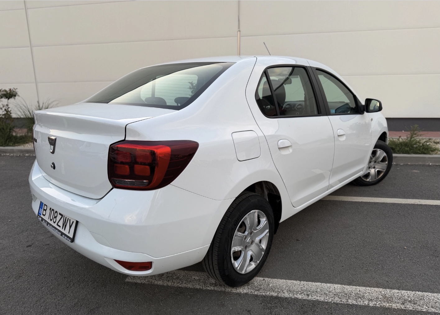 Dacia Logan 1.5 Blue dCi Laureate - Imagine 6