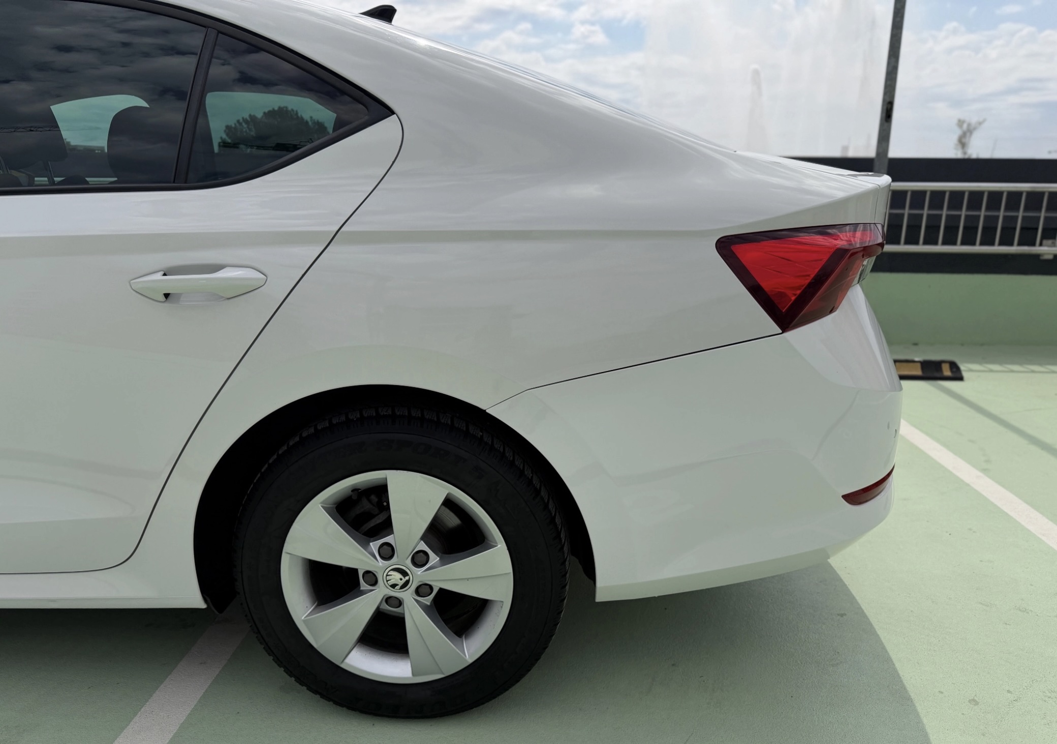 Skoda Octavia 2.0 TDI Ambition - Imagine 11