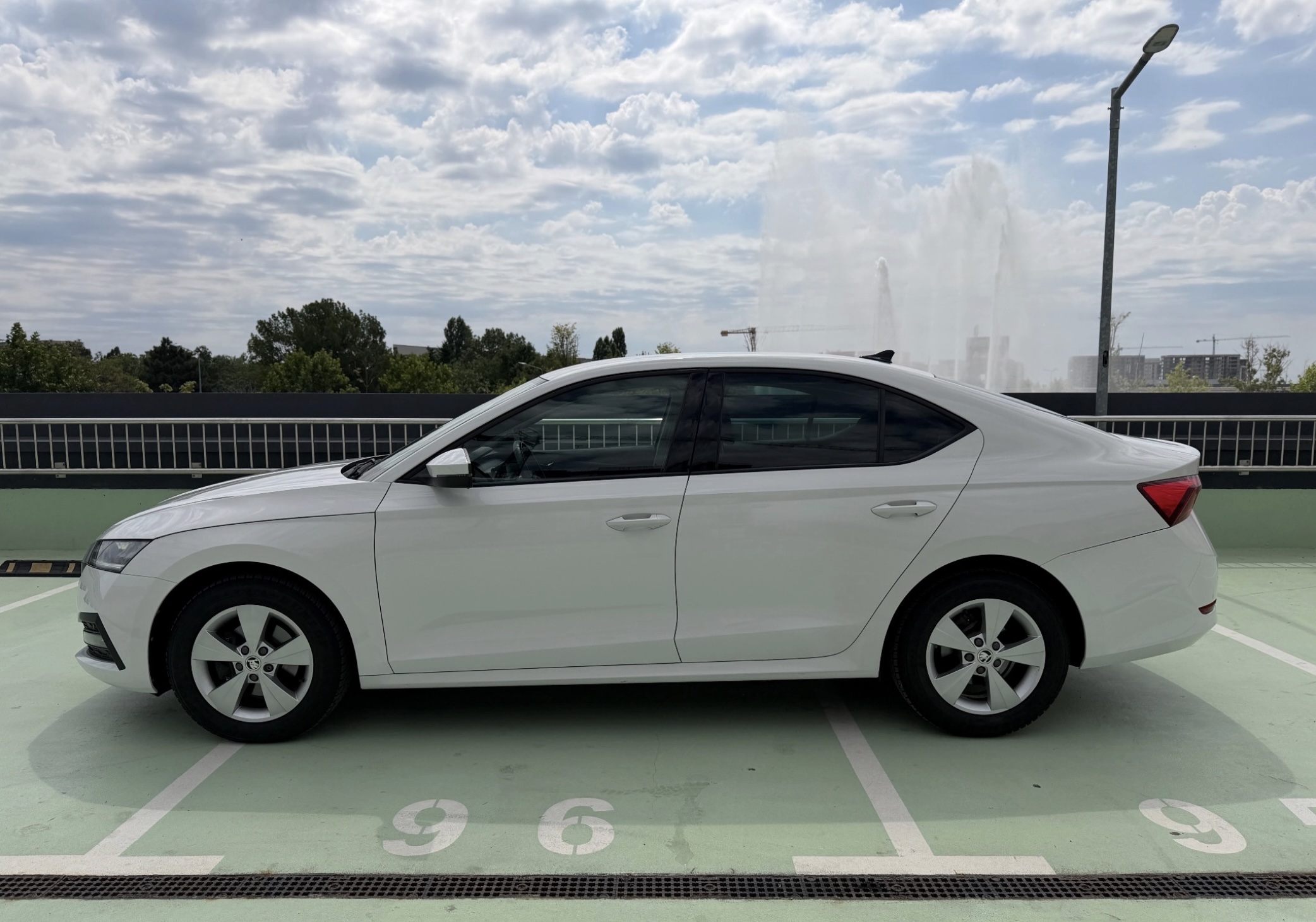 Skoda Octavia 2.0 TDI Ambition - Imagine 2