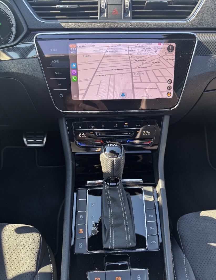 Skoda Superb Sportline - Imagine 13