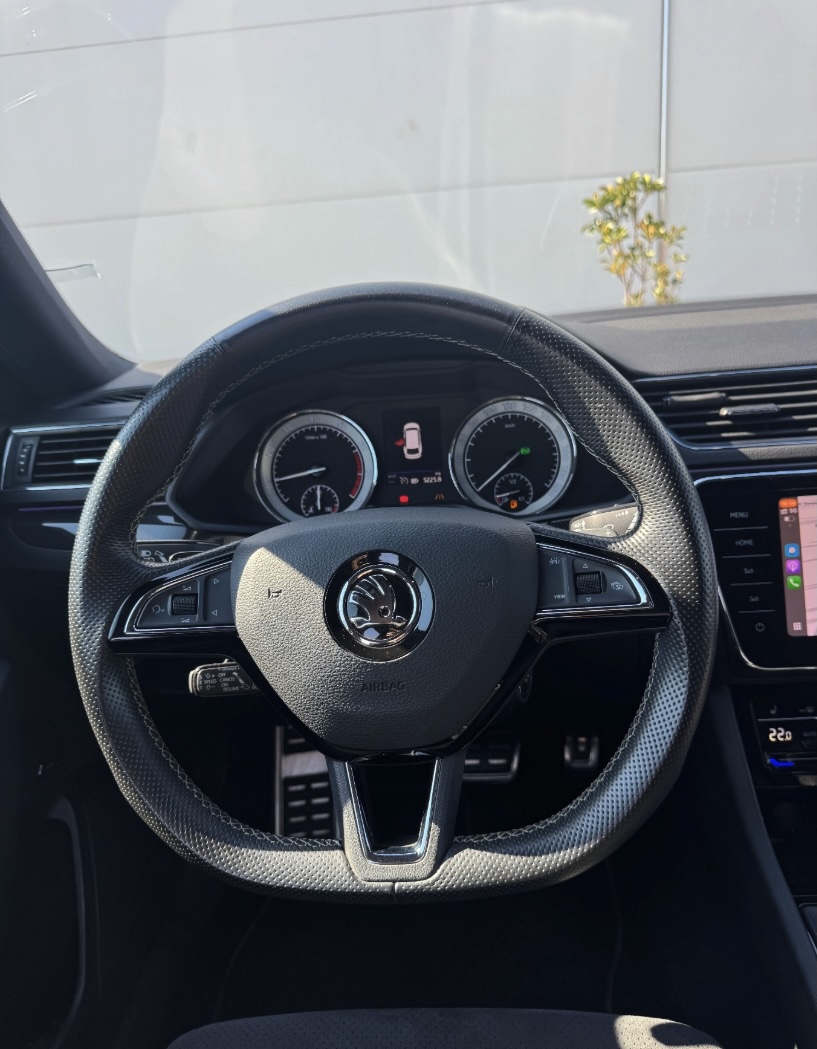 Skoda Superb Sportline - Imagine 7