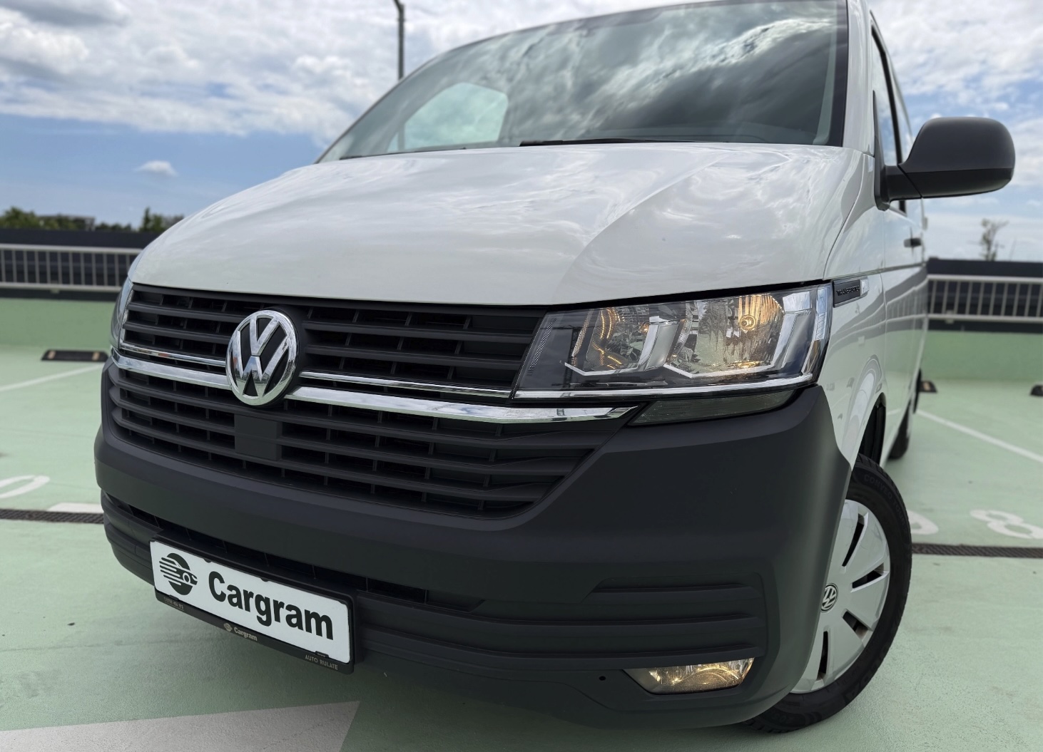 Volkswagen Transporter T6.1 - Imagine 11