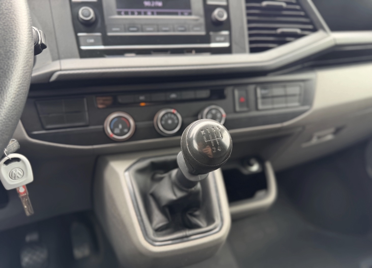 Volkswagen Transporter T6.1 - Imagine 26