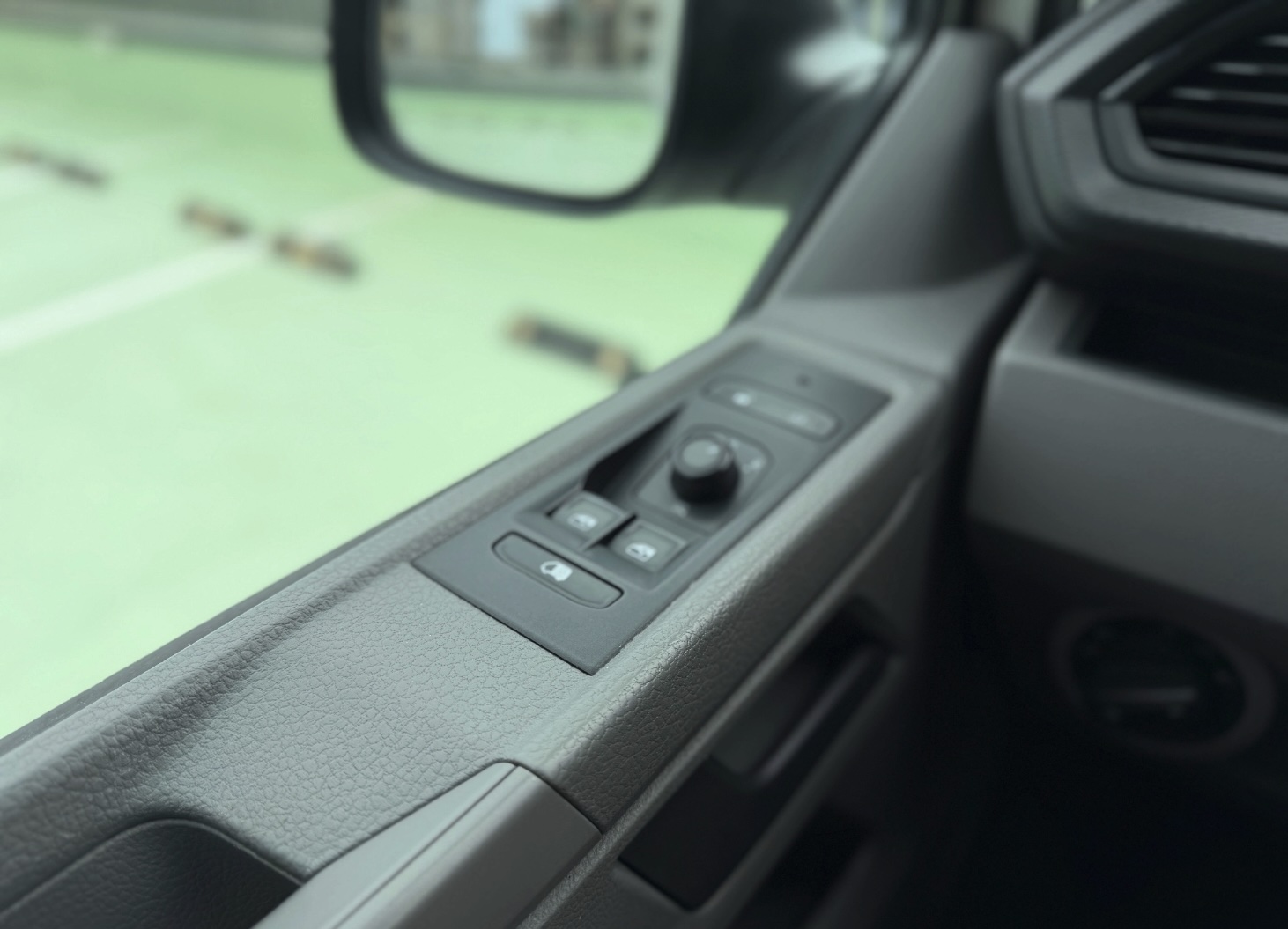 Volkswagen Transporter T6.1 - Imagine 27