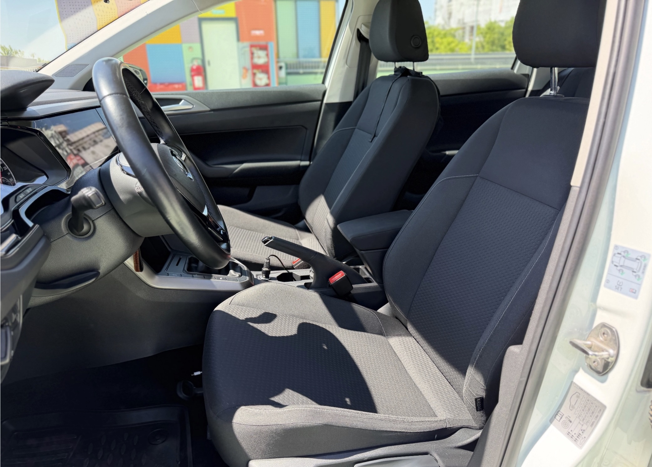 Volkswagen Polo 1.6 TDI Comfortline - Imagine 14