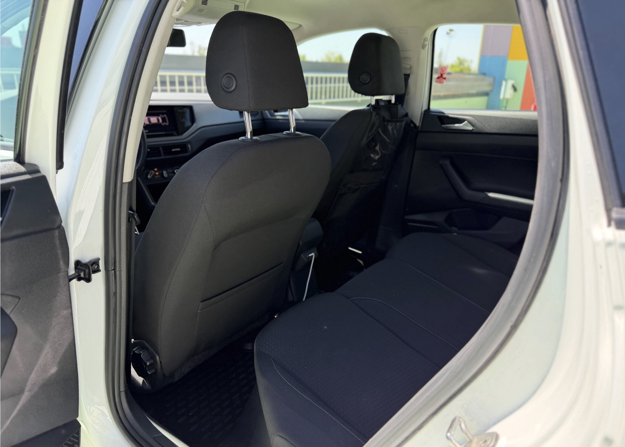 Volkswagen Polo 1.6 TDI Comfortline - Imagine 23