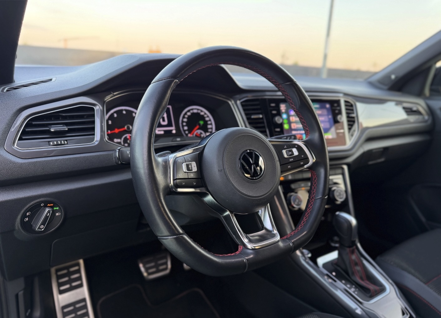 Volkswagen T-Roc 1.5 TSI DSG Sport - Imagine 13