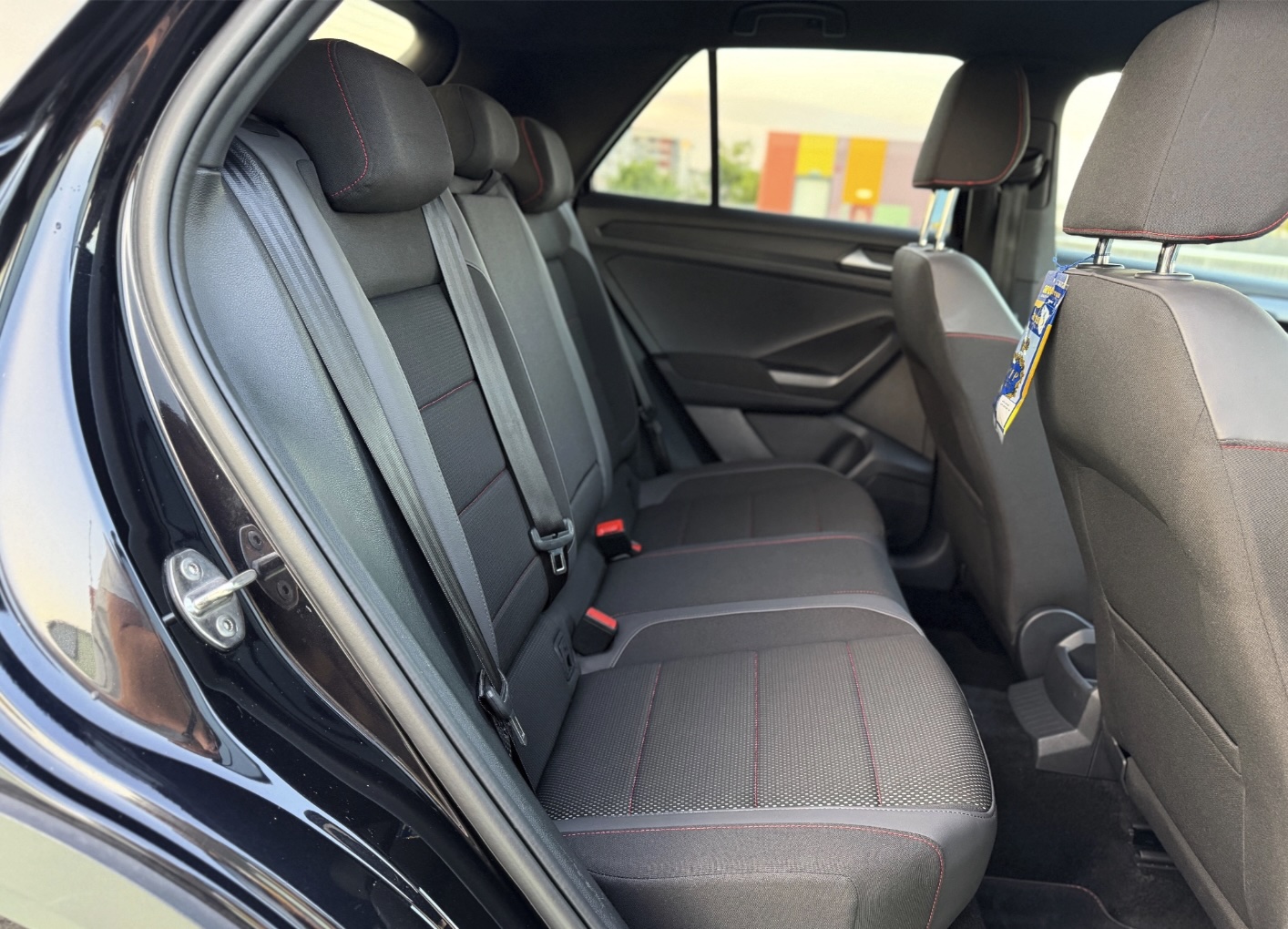 Volkswagen T-Roc 1.5 TSI DSG Sport - Imagine 25
